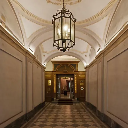 Palazzo Lovera מלון 4*